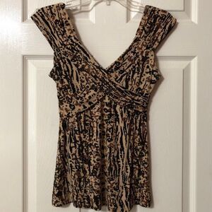 Women Sleeveless Blouse Size Small Leopard Print V-Neck